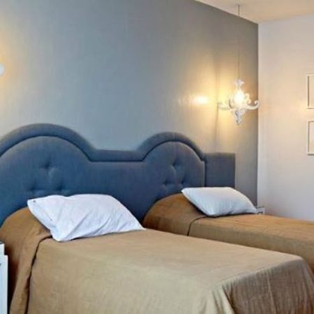 King'S Royale Hotel And Resort Bacolor エクステリア 写真